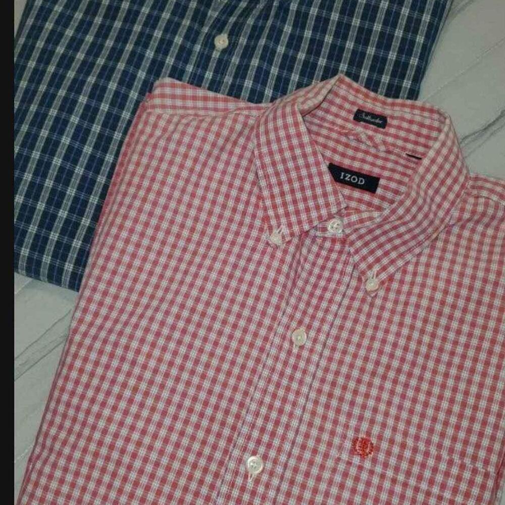 Two Men's Short Sleeved Saltwater IZOD's Shirts  - Size Men's Medium